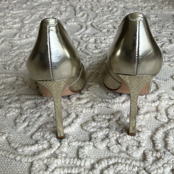 Ivanka Trump 6M leather sole gold heel - Picture 4 of 8